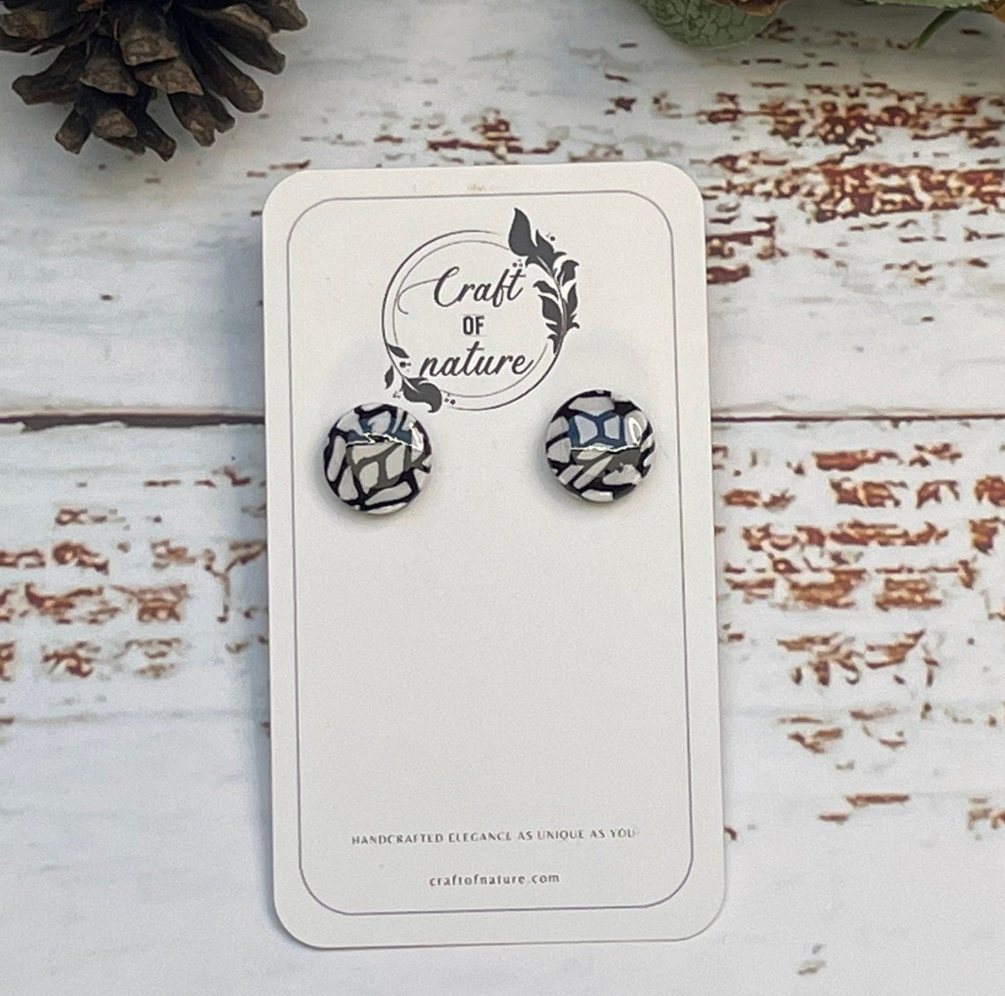 Round Stud Earrings Marble Effect Design